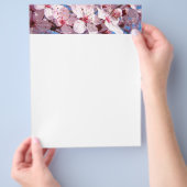 春チラシ紙ピンクツリーフラズブルースカイ チラシ (手)