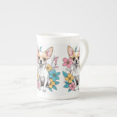 春チワワ ボーンチャイナマグカップ (正面右)