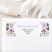 春パープルフローラと葉のブライダルシャワー ラベル (インサイチュ)