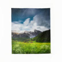 春フラワーフィールドの下マウンテンカーン