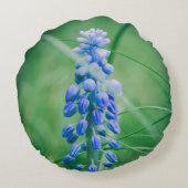 春フラワー（グレープハイアシント）装飾用クッション ラウンドクッション (裏面)