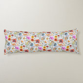 春モノグラムのワイルドフラワー&かわいいヘッジホグ ボディピロー (裏面)