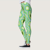 春リリー模様のスカイブルー、バターイエローと レギンス (左)