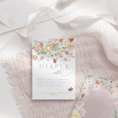 春ワイルドフラワーパープルガール赤ちゃんシャワーおむつ エンクロージャーカード
