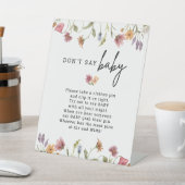 春ワイルドフラワーベイビーシャワー言わないベビーゲーム 台座サイン (インサイチュ)