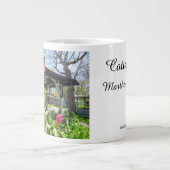 春開花インコテージシティ – マーサズヴィネヤード ジャンボコーヒーマグカップ (正面)