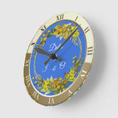 春雲の中の花バターカップ ラウンド壁時計 (傾斜)