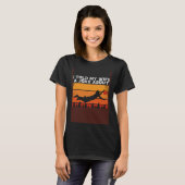 昨日 私は妻にフリスビーのジョークを言ったが完全に受けなかった Tシャツ (正面フル)