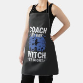 昼はコーチ、夜は魔女 Halloweenデザイン エプロン (インサイチュ)