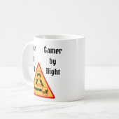 昼は看護師、夜はゲーマー コーヒーマグカップ (正面左)