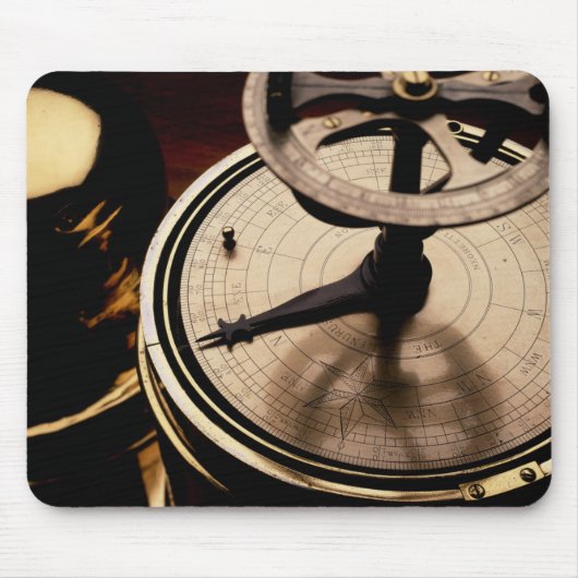昼夜平分の太陽のな腕時計| 1880年 マウスパッド (正面)