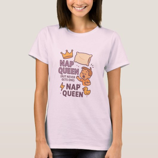 昼寝の女王 (でも昼寝はできない) Tシャツ (正面)