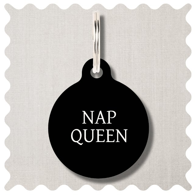 昼寝クイーンカスタムドグラウンドペットタグ ペット　ネームタグ (Cute Nap Queen Dog ID Tag)