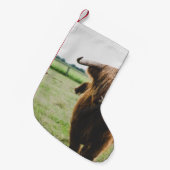 昼間に野原で牛を高地に飼う スモールクリスマスストッキング (正面 (吊り時))