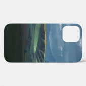 昼間の曇り空の緑の草原 Case-Mate iPhoneケース (裏面 (横))