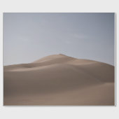 昼間の白空の下の茶色の砂漠 ラッピングペーパー (フラット)