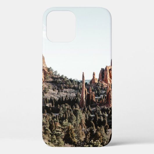 昼間の茶色の岩山 Case-Mate iPhoneケース (裏面)