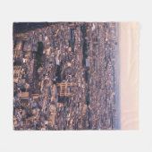昼間の都市建物の航空写真 フリースブランケット (正面(横))