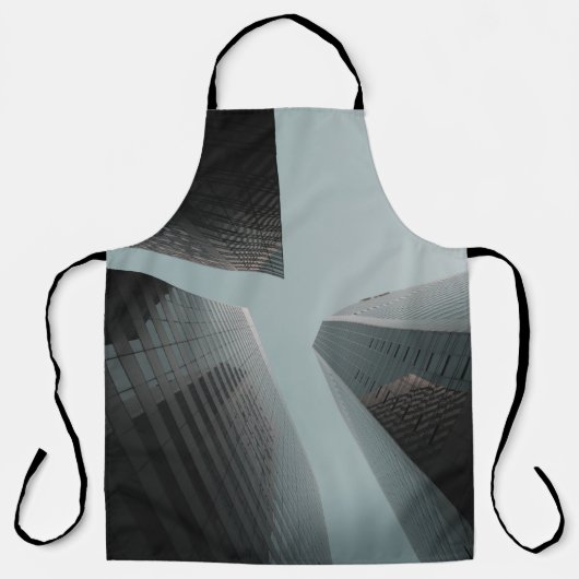 昼間時の建物の低角撮影 エプロン (正面)