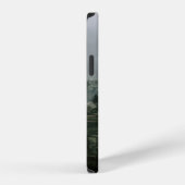 昼間曇り空の下の木 iPhoneケース (右側面)