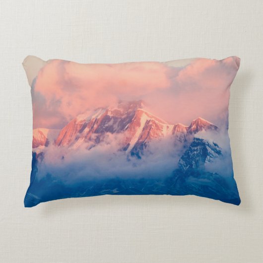 昼間雪に覆われた山 アクセントクッション (正面)