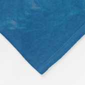 昼間雪に覆われた山 フリースブランケット (角)