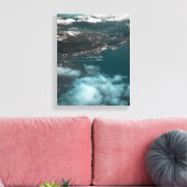 昼間vの建物の横の水の体 キャンバスプリント (インサイチュ (リビング))