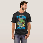 時々それは魚である他の時それはバズ – フィッシュ Tシャツ (正面フル)