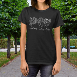 時々植物に水をやっちゃう お花の線画アート Tシャツ