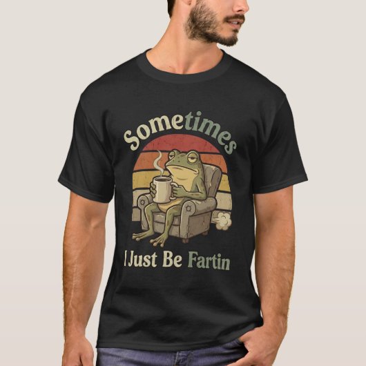 時々無駄なおならをするカエルの面白いミーム Tシャツ (正面)