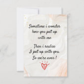 時々私とどうして付き合っていられるのか不思議に思う、面白い サンキューカード (正面)