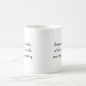 時々、鳥はあなたの生命に…入ります コーヒーマグカップ (中央)