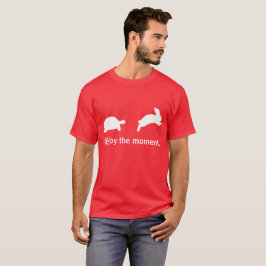時を楽しんで下さい。 赤い版 Tシャツ