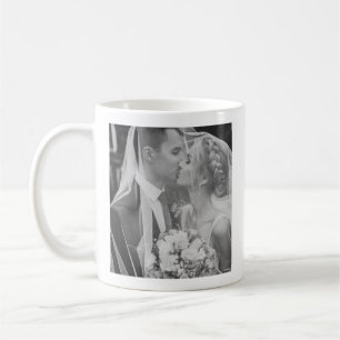 時代を超えた結婚式の日、ブーケ写真マグ コーヒーマグカップ