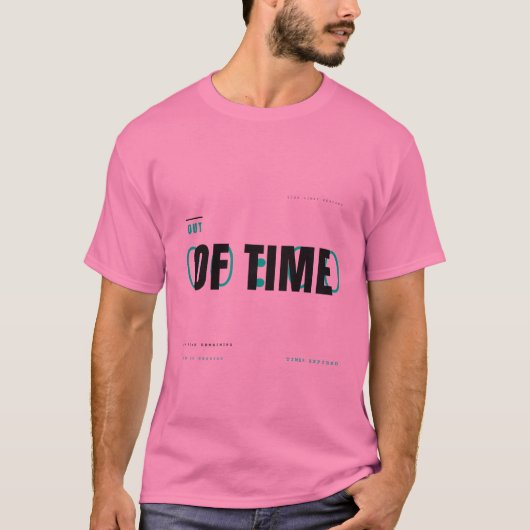 時代を超越したテクノロジーのタイポグラフィーデザイン Tシャツ (正面)