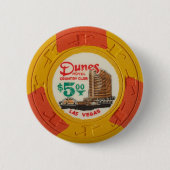 時代遅れラスベガスのポーカー用のチップのカジノの賭けること 缶バッジ (正面)