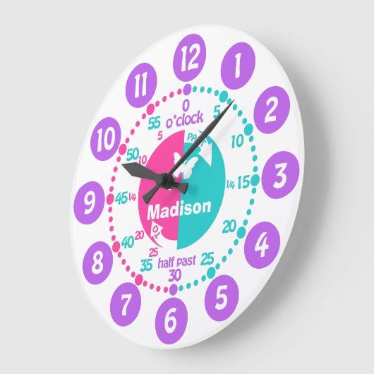 時学間をピンクのアクア名の時計と言う女の子 ラージ壁時計 (傾斜)