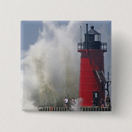 時差局の人々は〜で大きな波打ちを見る 缶バッジ (正面)