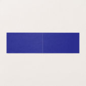 時計が掛けられた青い壁 (内部フラット)