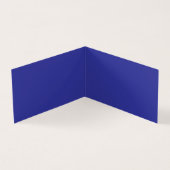 時計が掛けられた青い壁 (内部)