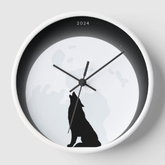 時計の内側の月の狼 壁時計