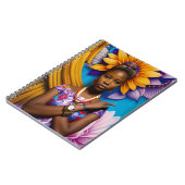 時計を持つゴージャスなアフリカ人女性 ノートブック (左側)