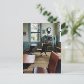 時計付きワンルームスクールハウス ポストカード (スタンド正面)