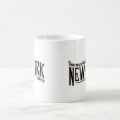 時間はニューヨーク分に速く動きます コーヒーマグカップ (中央)