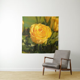 時間をかけて黄色いバラの匂いを嗅ぐ タペストリー