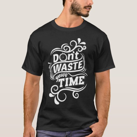 時間を無駄にしないq tシャツ (正面)