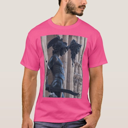 時間外のペルセウスのステップ Tシャツ (正面)