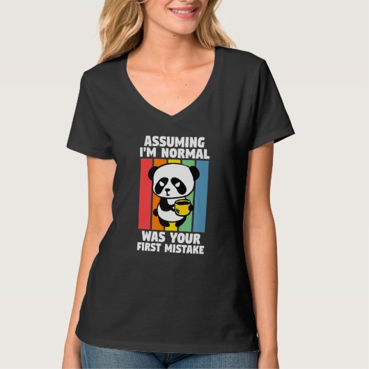 普通だと思ったのが間違いだった パンダ Tシャツ (正面)