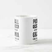 普通のおもしろいおばあちゃんみたいにピックボールおばあちゃん コーヒーマグカップ (中央)