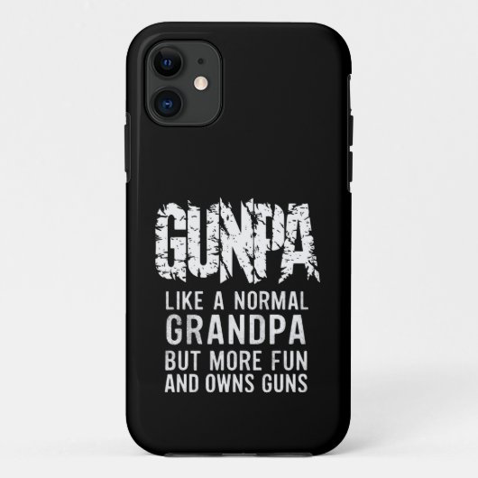 普通のじいちゃんより楽しくて銃を持ってるじいちゃんみたい Case-Mate iPhoneケース (裏面)